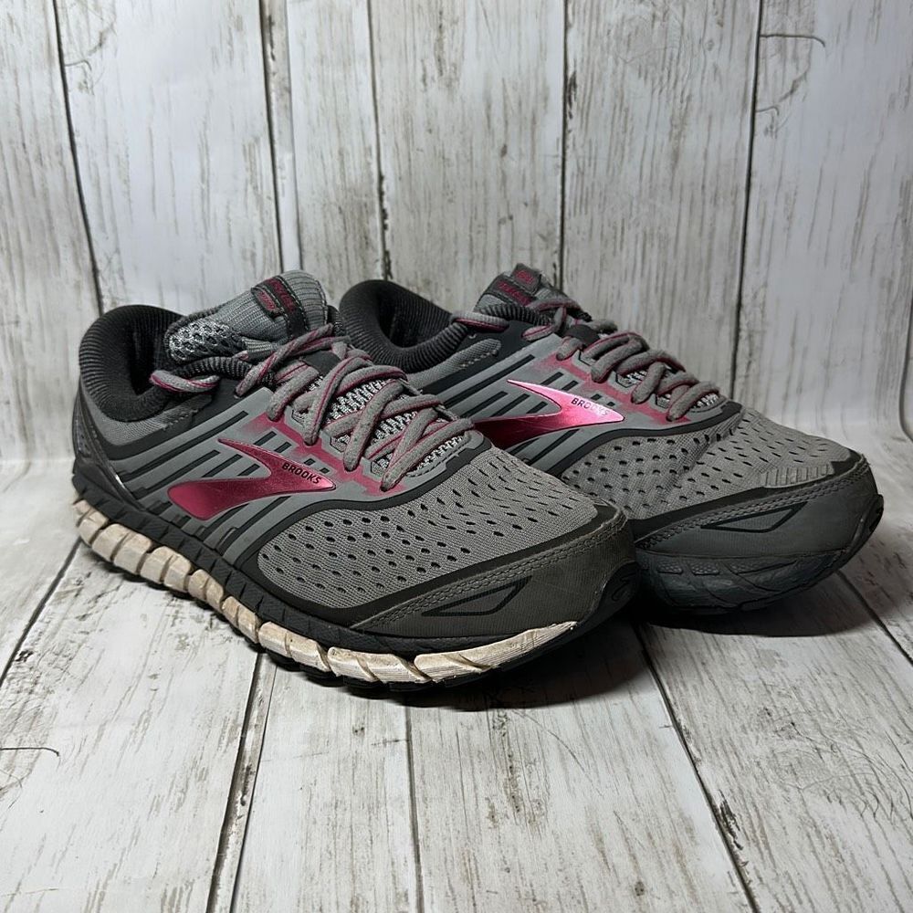 Brooks Women’s Gray Pink Ariel 18 Sneakers Running Trainers size 7 READ 1202711D